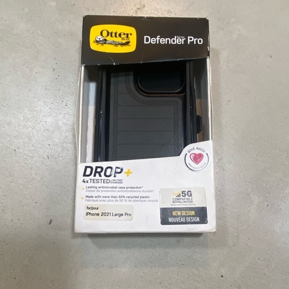 Otter Box Defender Pro NEW IN BOX phone protector case iPhone 2021 large pro - Picture 3 of 3